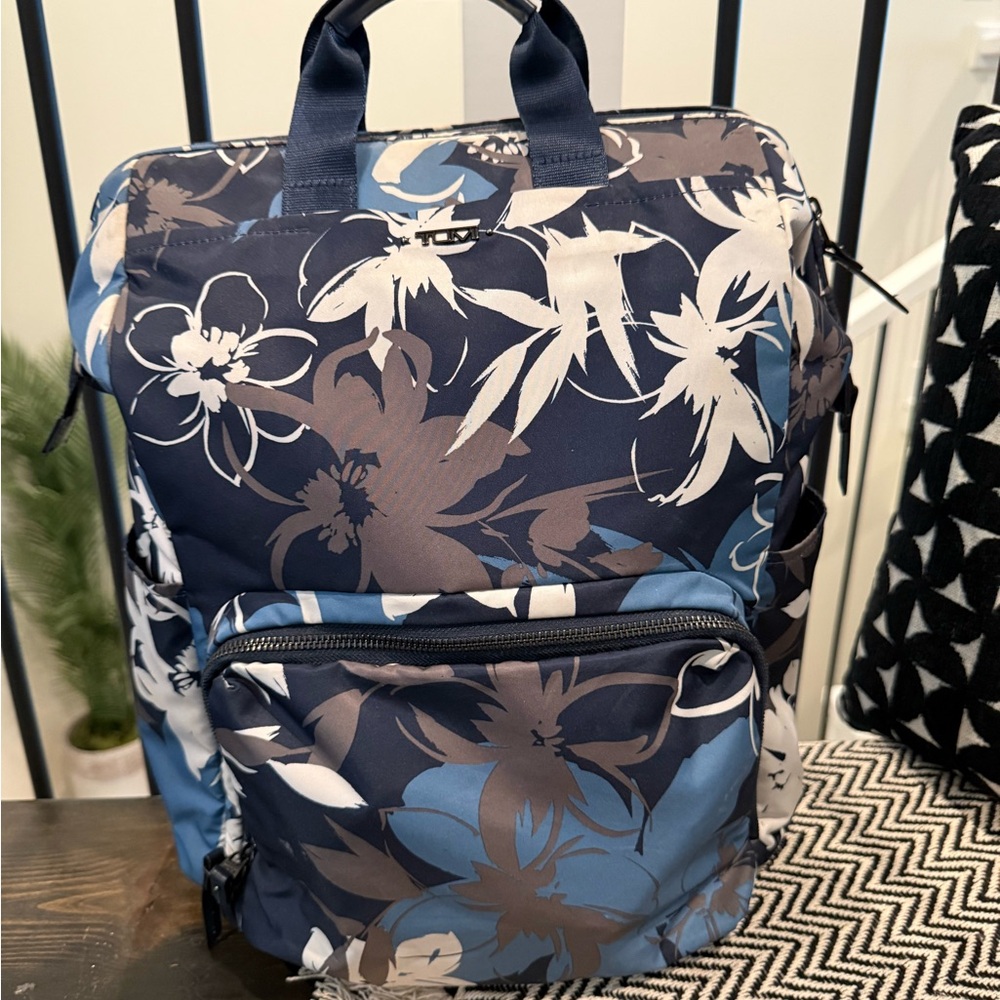 TUMI Backpack Ladies.